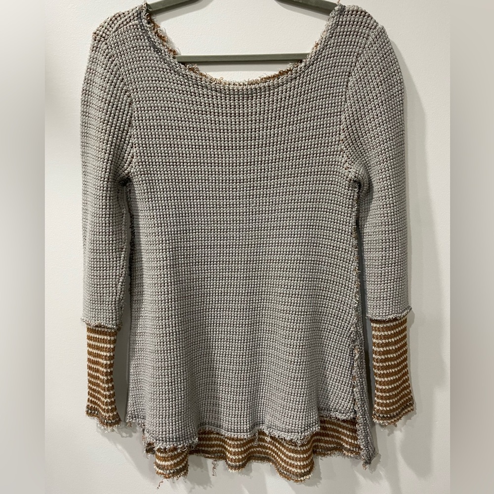Gimmicks sweater